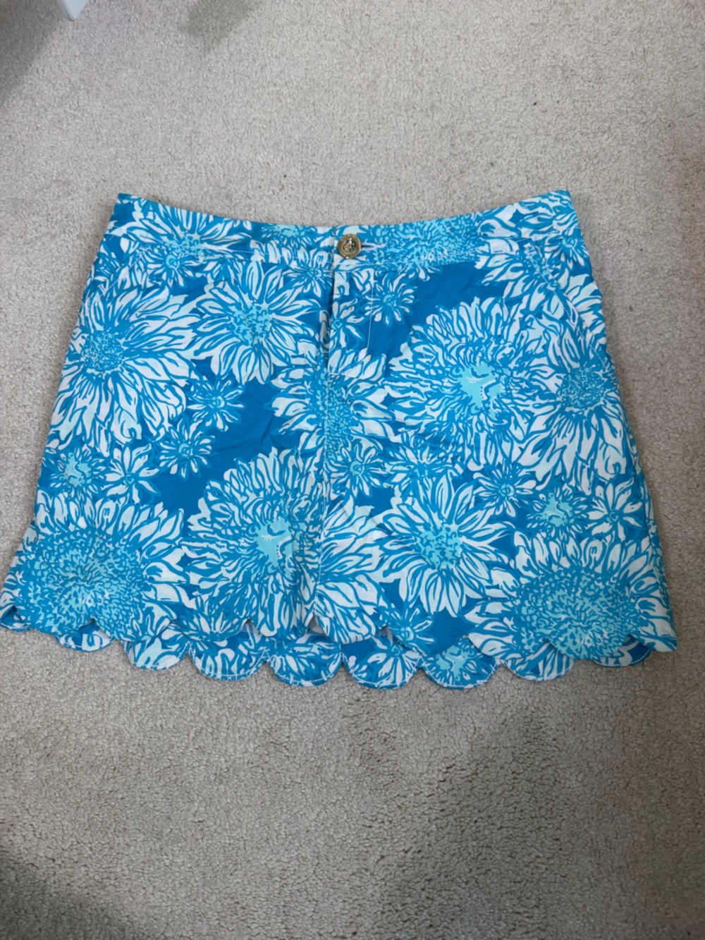 Lilly Pulitzer Turquoise & White Floral Scallop Hem Shorts
